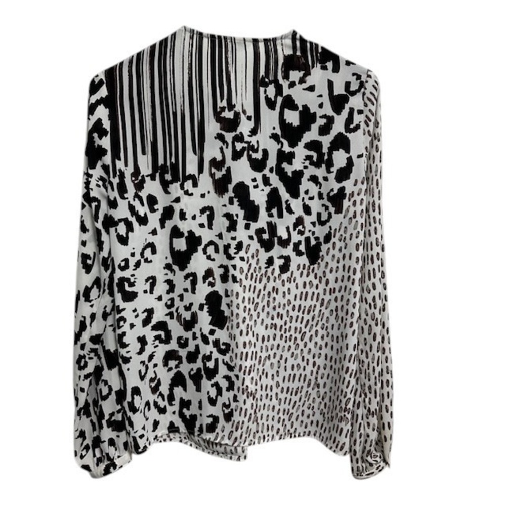 Cabi‎ XS Animal Print Blouse Top Tie Neck Long Sleeve Abstract White Black - Picture 3 of 15